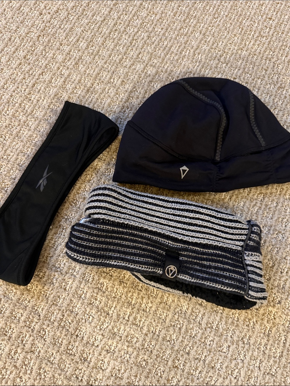 Girls Ivivva Reebok lot of 3 hat head warmers headbands athletic M/L One Size